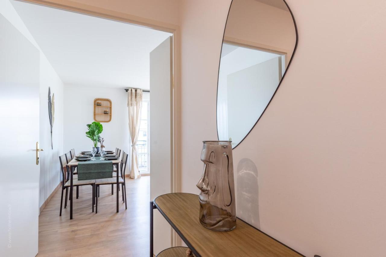 Luxe Flat For 7 - Fairytale Factory Apartment Bussy-Saint-Georges Luaran gambar