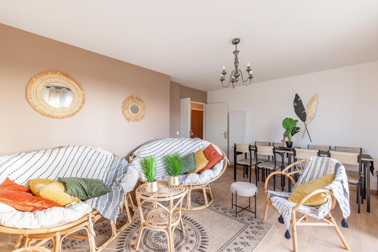 Luxe Flat For 7 - Fairytale Factory Apartment Bussy-Saint-Georges Luaran gambar